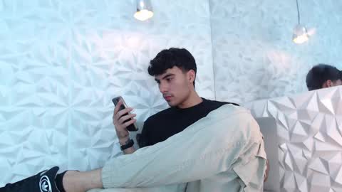 Mike online show from 02/01/25, 06:08