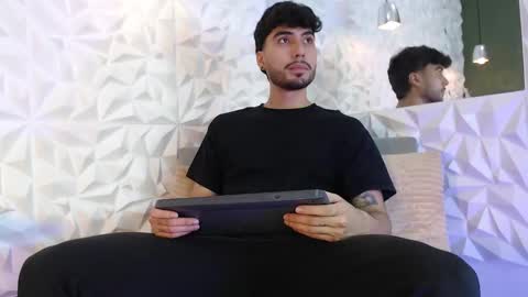 Mike online show from 03/08/25, 06:16