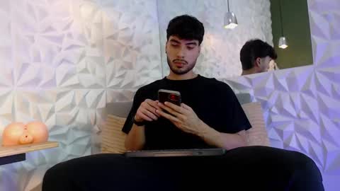 Mike online show from 03/08/25, 09:40