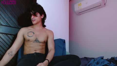 mike_d1030 online show from 01/16/25, 01:27