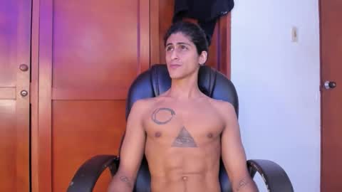 mike_d1030 online show from 02/11/26, 01:32