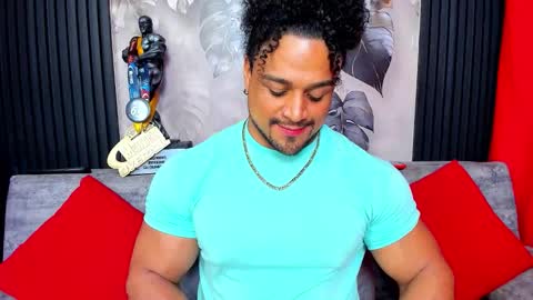   online show from 12/18/25, 07:36