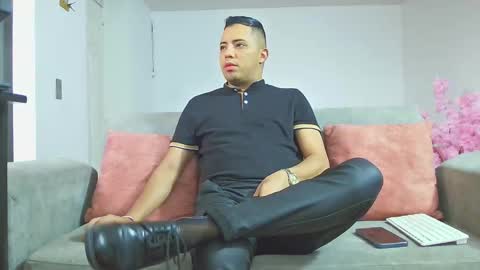 Im Mike online show from 02/18/26, 12:23