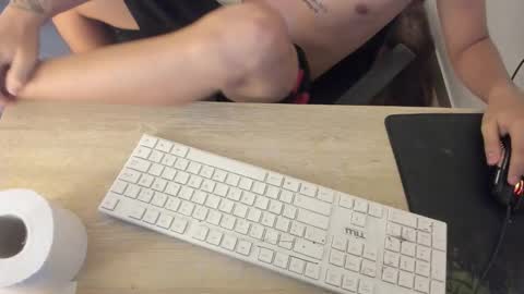 mike_master9 online show from 10/07/25, 05:04