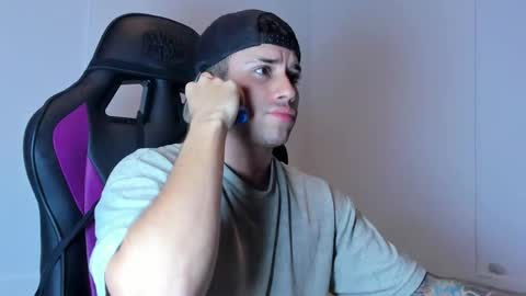 Mike Montoya online show from 12/05/25, 12:25