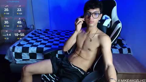 Mike Pineapple online show from 02/20/26, 06:26