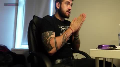 MIKE PLATANO online show from 09/29/25, 06:07