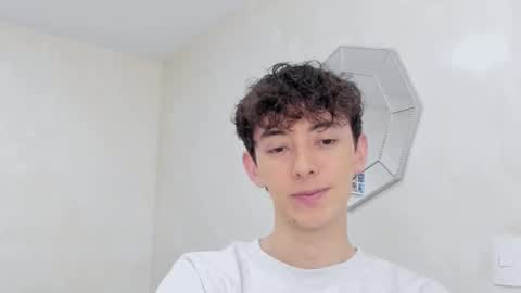 Mikebelf4 online show from 12/15/25, 09:52