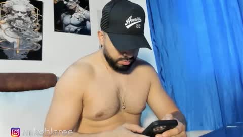 Snapshot of mikeblaree chatting on 12/02/25, 02:34 mikeblaree online show from 12/02/25, 02:34