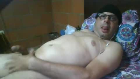 Snapshot of mikedonovan33 chatting on 05/22/26, 06:20 mikedonovan33 online show from 05/22/26, 06:20