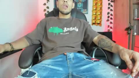 Snapshot of mikee_scooth chatting on 12/24/24, 04:11 mikee_scooth online show from 12/24/24, 04:11