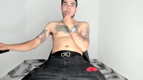 Snapshot of mikee_scooth chatting on 11/23/25, 06:52 mikee_scooth online show from 11/23/25, 06:52