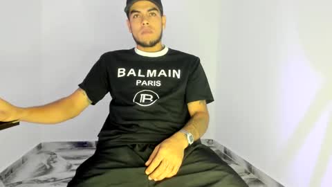 Snapshot of mikee_scooth chatting on 11/28/25, 07:05 mikee_scooth online show from 11/28/25, 07:05