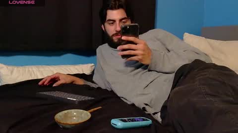 mikehawk1589 online show from 12/23/24, 06:44