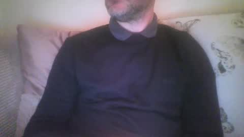 Snapshot of mikehockishuge9 chatting on 01/03/25, 10:40 mikehockishuge9 online show from 01/03/25, 10:40