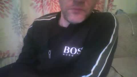 Snapshot of mikehockishuge9 chatting on 01/26/25, 10:46 mikehockishuge9 online show from 01/26/25, 10:46