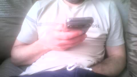 Snapshot of mikehockishuge9 chatting on 06/21/26, 10:40 mikehockishuge9 online show from 06/21/26, 10:40