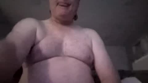 Snapshot of mikelikesicet chatting on 04/07/26, 04:24 Imagunnabust online show from 04/07/26, 04:24