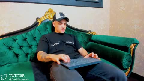 Snapshot of mikelockhart chatting on 03/11/25, 08:09 Mike online show from 03/11/25, 08:09