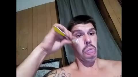 Snapshot of mikemike11k chatting on 01/29/25, 04:26 mikemike11k online show from 01/29/25, 04:26