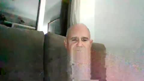Snapshot of mikereef chatting on 12/29/24, 12:41 mikereef online show from 12/29/24, 12:41