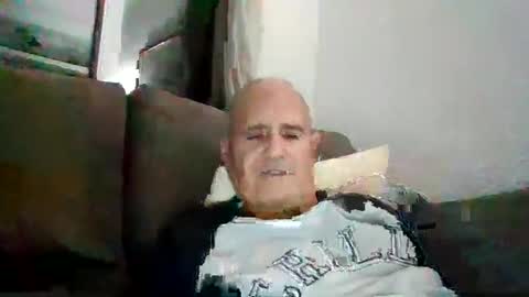 Snapshot of mikereef chatting on 01/06/25, 09:22 mikereef online show from 01/06/25, 09:22