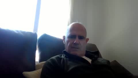 Snapshot of mikereef chatting on 01/16/25, 10:32 mikereef online show from 01/16/25, 10:32