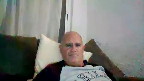 Snapshot of mikereef chatting on 03/06/25, 08:48 mikereef online show from 03/06/25, 08:48