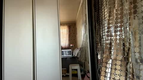 Mila online show from 04/21/26, 07:25