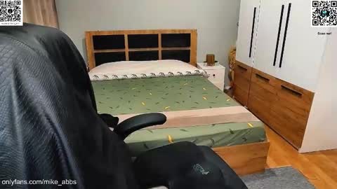 Mike    online show from 02/09/26, 09:52