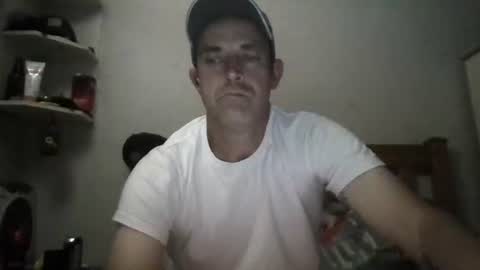 Snapshot of mikeundies chatting on 06/02/26, 11:51 mikeundies online show from 06/02/26, 11:51