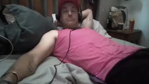 Snapshot of mikeundies chatting on 06/10/26, 08:24 mikeundies online show from 06/10/26, 08:24