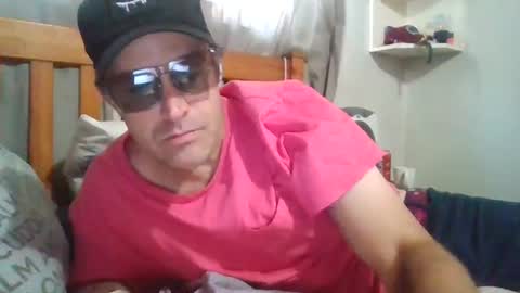 Snapshot of mikeundies chatting on 07/11/26, 10:29 mikeundies online show from 07/11/26, 10:29