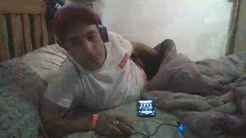 Snapshot of mikeundies chatting on 07/27/26, 07:59 mikeundies online show from 07/27/26, 07:59