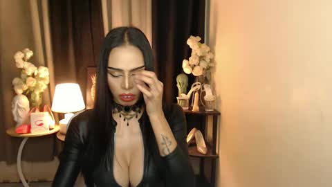 Mistress MikeyAlawi online show from 01/26/25, 10:02