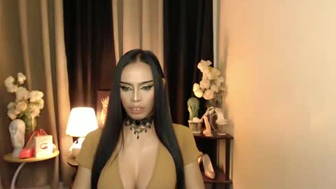 Mistress MikeyAlawi online show from 02/13/25, 10:23