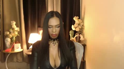 Mistress MikeyAlawi online show from 02/24/25, 08:47
