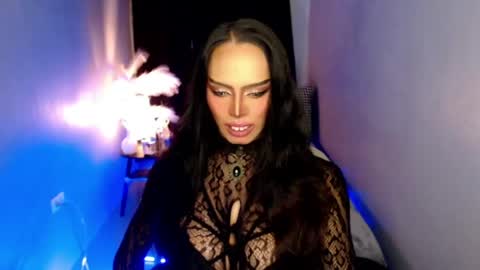 Snapshot of mikeyalawi03 chatting on 06/14/26, 05:20 Mistress MikeyAlawi online show from 06/14/26, 05:20