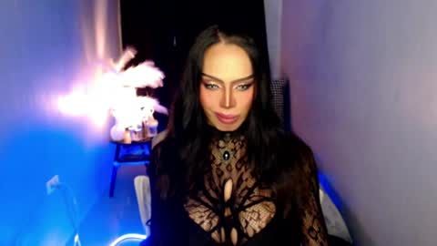 Snapshot of mikeyalawi03 chatting on 06/14/26, 05:26 Mistress MikeyAlawi online show from 06/14/26, 05:26