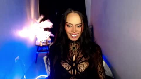Snapshot of mikeyalawi03 chatting on 06/19/26, 02:05 Mistress MikeyAlawi online show from 06/19/26, 02:05