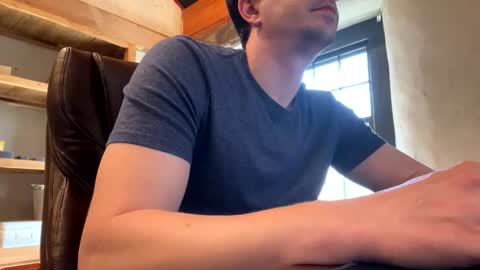 mikeydubs10 online show from 04/14/26, 01:39