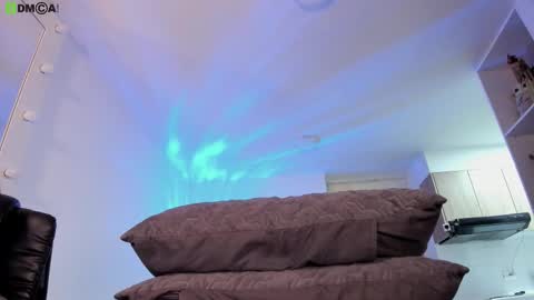 VIOLETAMIKE online show from 02/25/26, 10:14