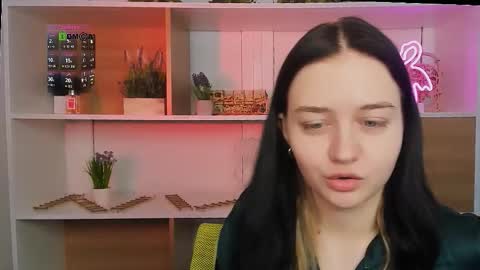 miki_ti online show from 11/30/25, 09:35