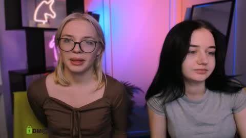 miki_ti online show from 12/19/25, 07:43