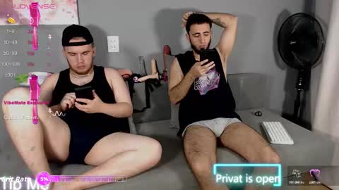 MIKI ENN ALEKS online show from 10/15/25, 10:48