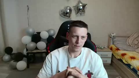 Michael online show from 06/12/26, 03:00