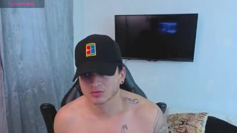 MIKKE online show from 12/20/25, 02:13