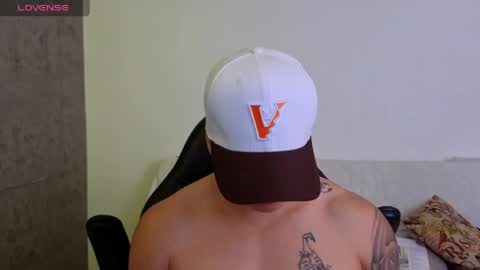 MIKKE online show from 04/27/26, 02:48