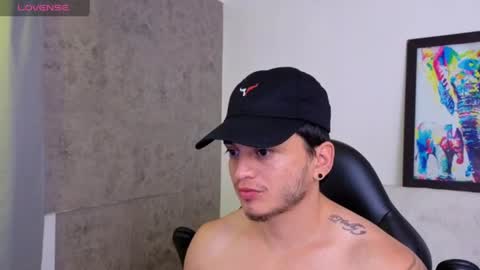 Snapshot of mikke_love chatting on 06/16/26, 01:36 MIKKE online show from 06/16/26, 01:36