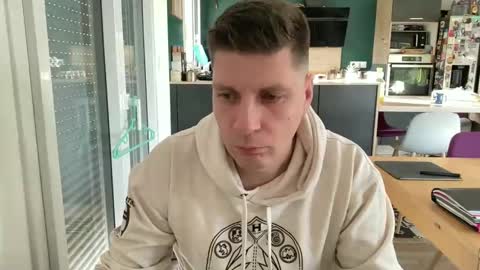 Snapshot of miklp8463 chatting on 02/05/26, 08:08 miklp8463 online show from 02/05/26, 08:08